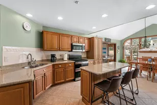 18 Falcon Way, Hale's Location, NH 03860 - Photo 8