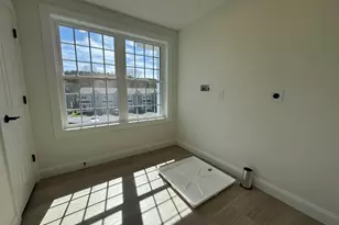6B Dearborn Circle, Goffstown, NH 03045 - Photo 14