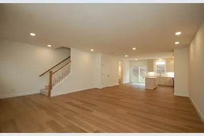 6B Dearborn Circle, Goffstown, NH 03045 - Photo 4