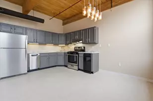470 Silver St, Manchester, NH 03103 - Photo 6