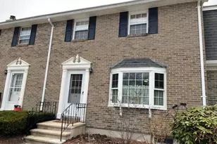 118 Fieldstone Dr, Londonderry, NH 03053 - Photo 1