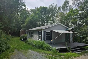 410 South St, Littleton, NH 03561 - Photo 2
