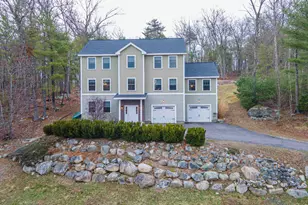 23 Valleyview Dr, Merrimack, NH 03054 - Photo 1