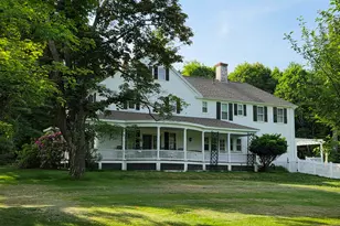 375 S Main St, Wolfeboro, NH 03894 - Photo 2