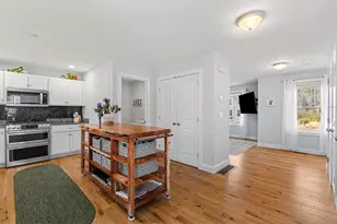 14 Waterford Dr, Raymond, NH 03077 - Photo 22