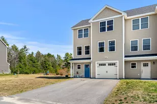 14 Waterford Dr, Raymond, NH 03077 - Photo 4