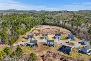 14 Waterford Dr, Raymond, NH 03077 - Photo 56