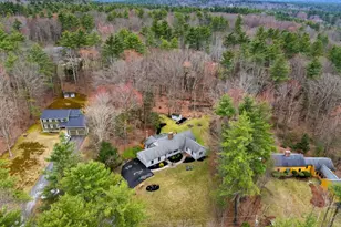 25 West Dr, Bedford, NH 03110 - Photo 4