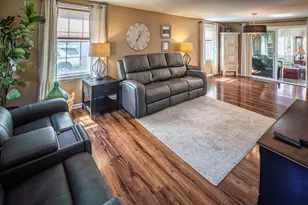 7 Hawthorne Cir, Somersworth, NH 03878 - Photo 12