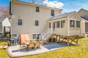7 Hawthorne Cir, Somersworth, NH 03878 - Photo 4