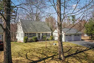 7 Hawthorne Cir, Somersworth, NH 03878 - Photo 1