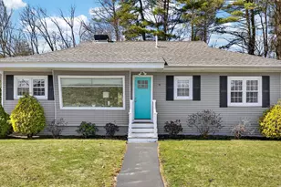 9 Dawson Ave, Salem, NH 03079 - Photo 2