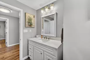 9 Dawson Ave, Salem, NH 03079 - Photo 18