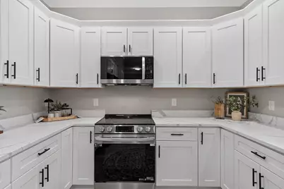 10100 S Willow Street #303, Manchester, NH 03103 - Photo 10