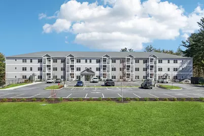 10100 S Willow Street #303, Manchester, NH 03103 - Photo 2