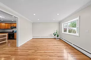 14 Beaver St, Nashua, NH 03063 - Photo 8