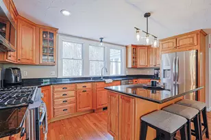 10 Dawn St, Salem, NH 03079 - Photo 6