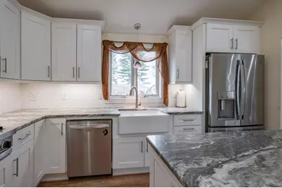 29 Dickerman Street, Nashua, NH 03060 - Photo 8