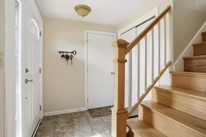 11 Olympia Circle, Nashua, NH 03062 - Photo 2