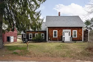 60 Batchelder Rd, Raymond, NH 03077 - Photo 2