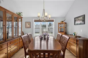 22 Mill Pond Rd, Brentwood, NH 03833 - Photo 4
