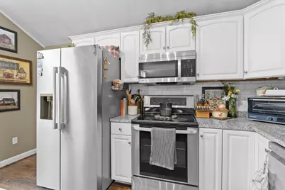 665 Walnut Street, Manchester, NH 03104 - Photo 32