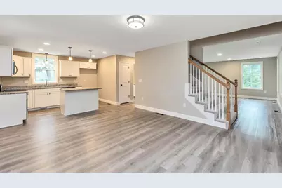 10 Phyllis Avenue, Raymond, NH 03077 - Photo 6