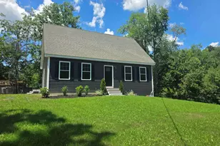 10 Phyllis Ave, Raymond, NH 03077 - Photo 1
