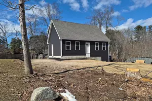 10 Phyllis Ave, Raymond, NH 03077 - Photo 1