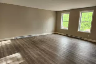 10 Phyllis Ave, Raymond, NH 03077 - Photo 6