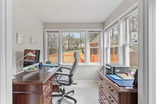17 Bicentennial Dr, Nashua, NH 03062 - Photo 6