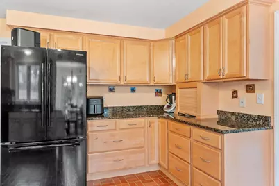 17 Bicentennial Drive, Nashua, NH 03062 - Photo 12