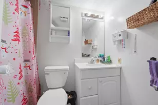1268 Hanover St, Manchester, NH 03104 - Photo 14