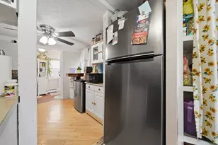 1268 Hanover St, Manchester, NH 03104 - Photo 30