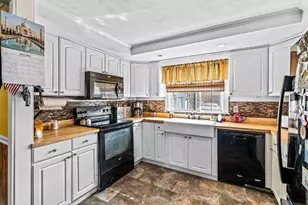 1 Border St, Milford, NH 03055 - Photo 6