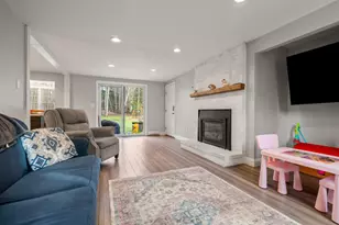26 Wedgewood Dr, Londonderry, NH 03053 - Photo 12