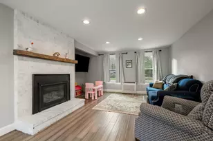 26 Wedgewood Dr, Londonderry, NH 03053 - Photo 10