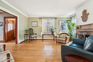 944 Chestnut St, Manchester, NH 03104 - Photo 10