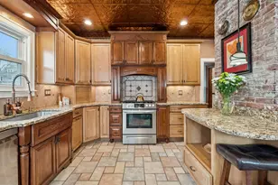944 Chestnut St, Manchester, NH 03104 - Photo 14