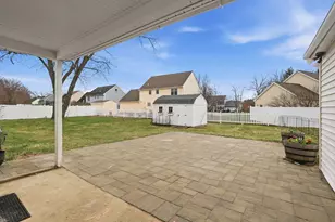 60 Pine Hill Rd, Nashua, NH 03063 - Photo 18