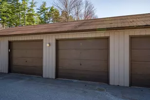 3 Essex Grn Dr, Merrimack, NH 03054 - Photo 4