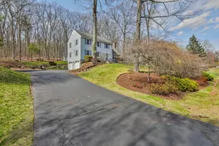 11 Erik St, Merrimack, NH 03054 - Photo 2