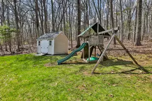 11 Erik St, Merrimack, NH 03054 - Photo 30