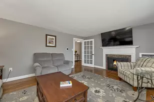 7 Pinecrest Dr, Bedford, NH 03110 - Photo 10