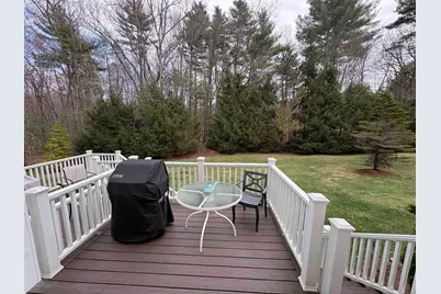 19 Mulberry Lane, Amherst, NH 03031 - Photo 12