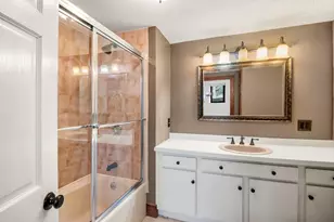 80 Pond St, Salem, NH 03079 - Photo 34