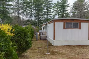 4 Clovercrest Dr, Nashua, NH 03062 - Photo 34