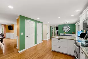7 Samantha Ave, Raymond, NH 03077 - Photo 24