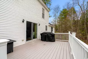 7 Samantha Ave, Raymond, NH 03077 - Photo 12