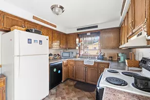 6 Heather Dr, Hooksett, NH 03106 - Photo 10
